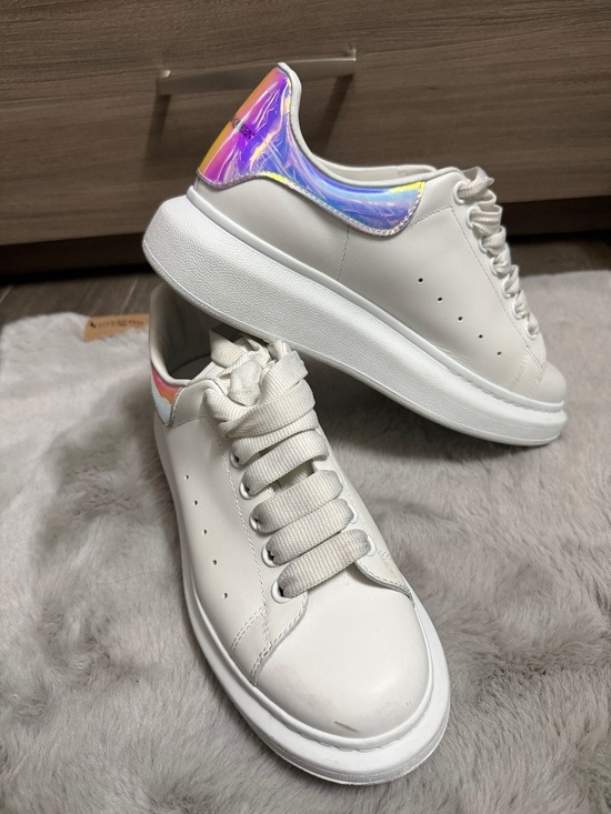 Alexander McQueen Shoes - Alexander McQueen Woman Shoes